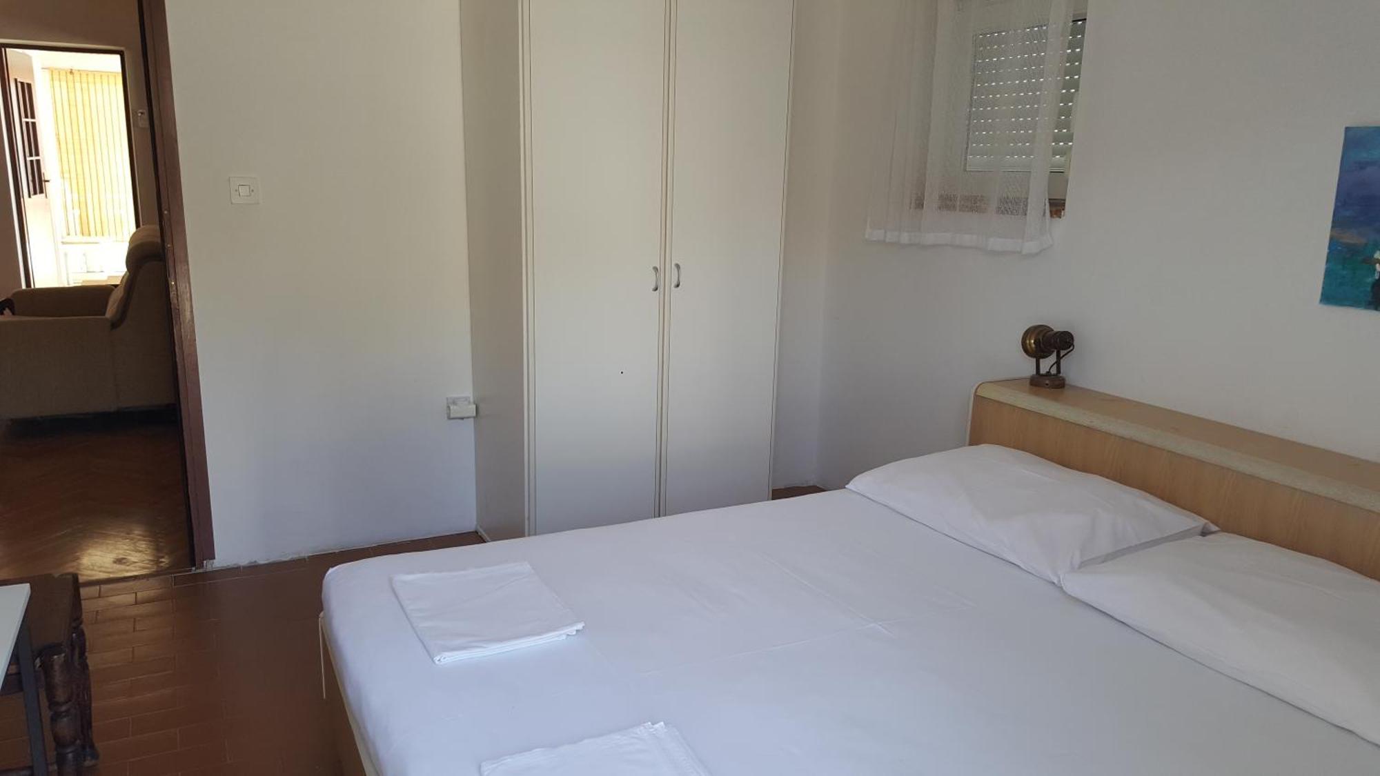Veli Brig Apartment Pag Town Zewnętrze zdjęcie